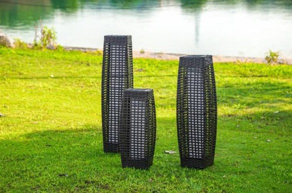 How are the waterproof and weather-resistant performance of solar rattan lights in outdoor environments?